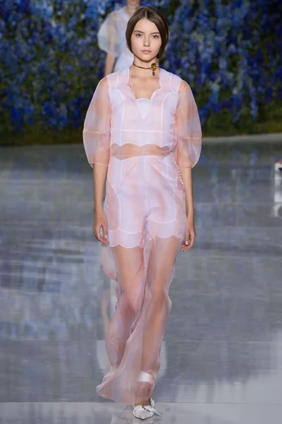 Look 47